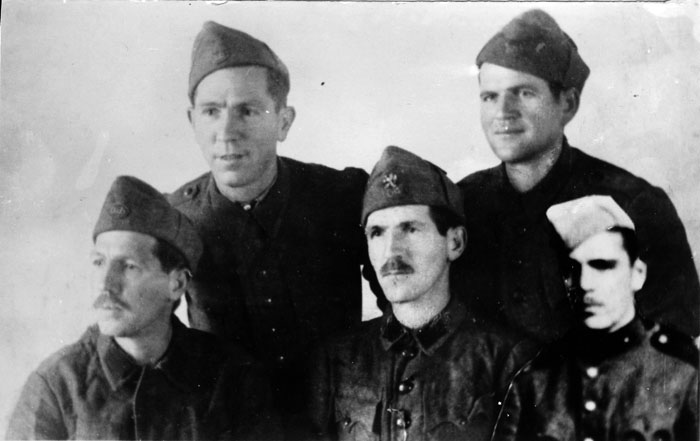 Братята Конфорти от Дупница, участници в Отечествената война 1944-1945 г.